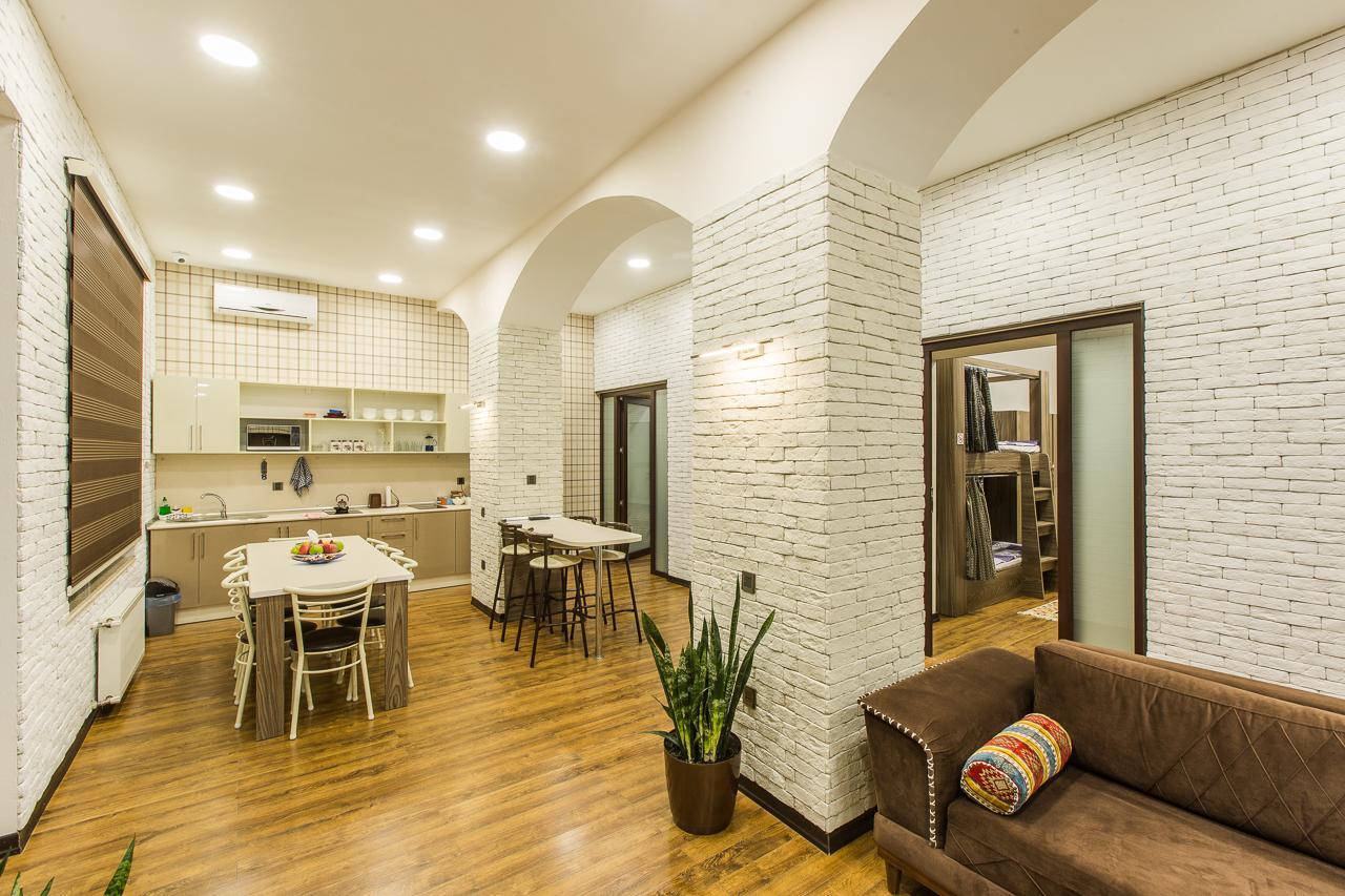 Salam Hostel Baku Ngoại thất bức ảnh