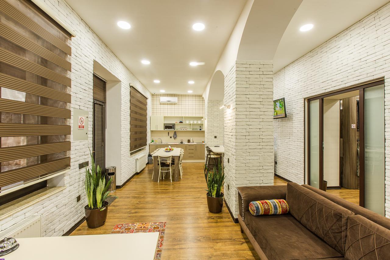 Salam Hostel Baku Ngoại thất bức ảnh