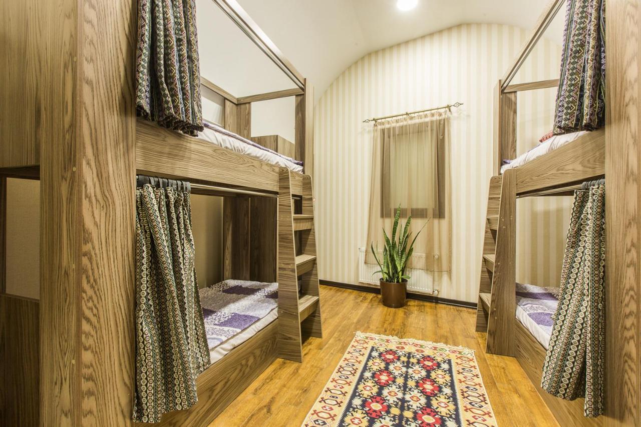 Salam Hostel Baku Ngoại thất bức ảnh